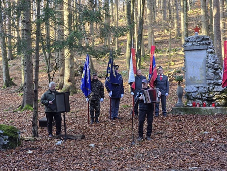 Spominska slovesnost na Kostavski planini  (5)